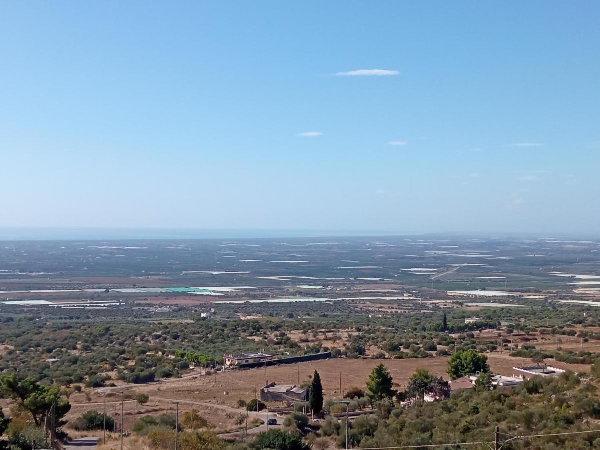 Dimora Storica Alla Rotonda Mottola Esterno foto