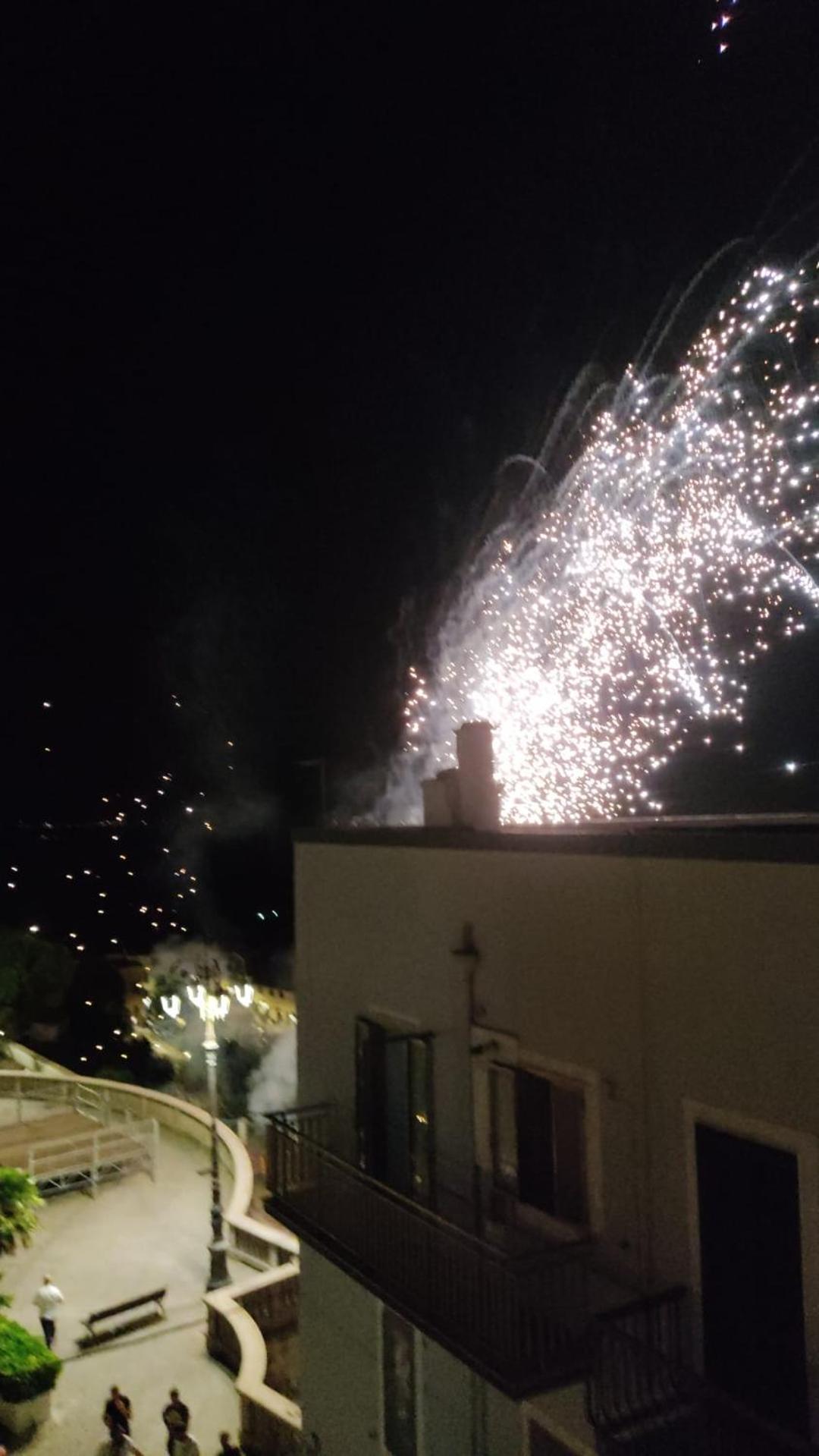 Dimora Storica Alla Rotonda Mottola Esterno foto
