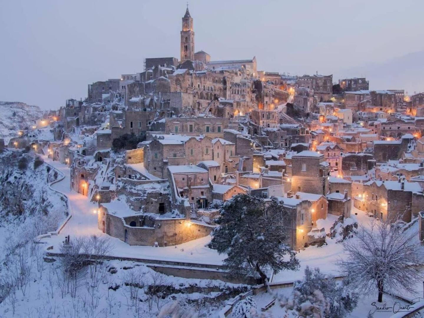 Dimora Storica Alla Rotonda Mottola Esterno foto