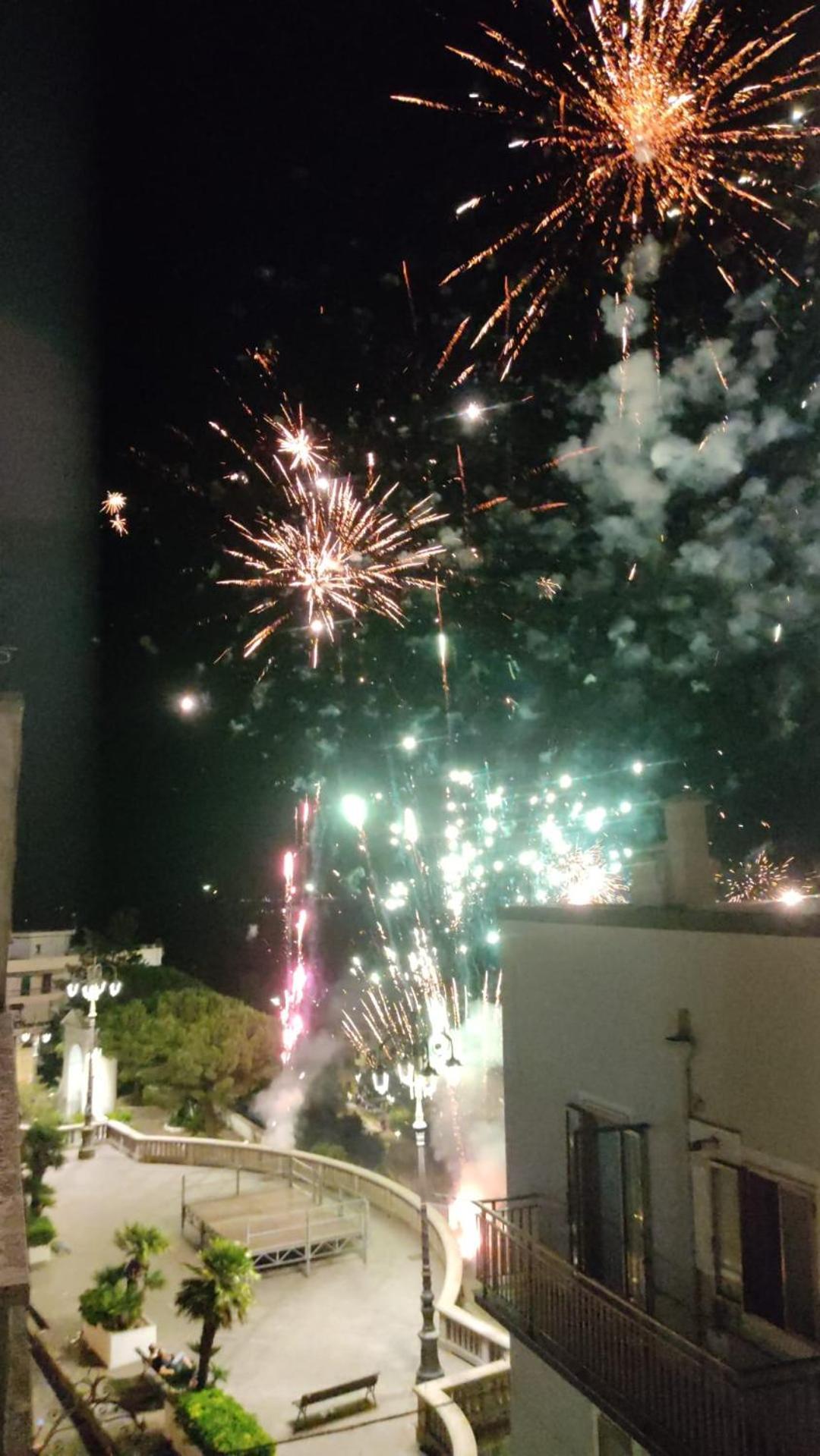 Dimora Storica Alla Rotonda Mottola Esterno foto